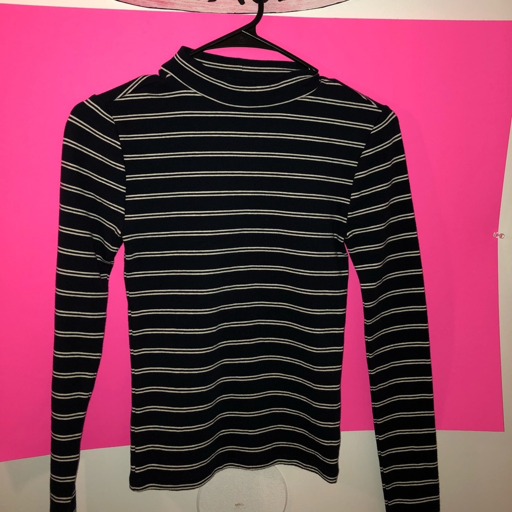 A forever 21 turtle neck - dark blue and black